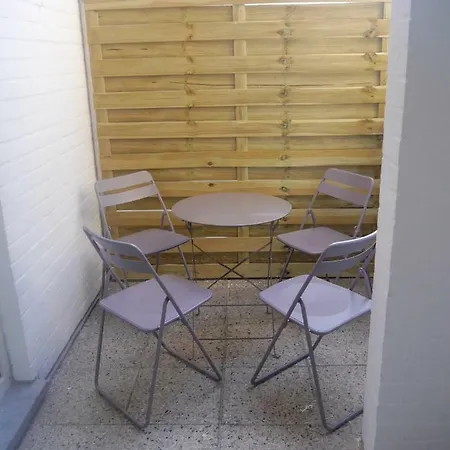 Apartmán Hollywood12 *